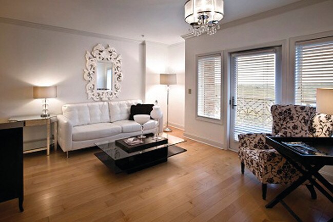 1HAB Sala de estar - 755 Broad