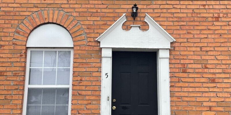 Primary Photo - 102 Barnes Lane