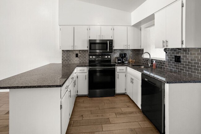 Foto del edificio - 17370 W Carnegie Cir