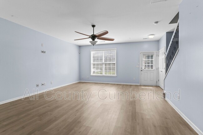 Building Photo - 2806 Deerwood Ln