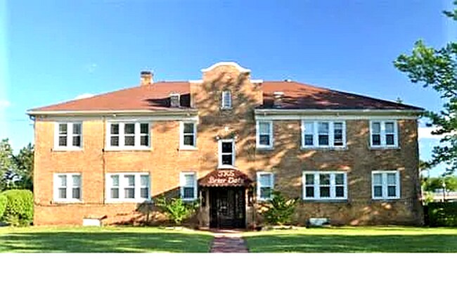 Foto del edificio - Charming 1-Bed in Gatewood with Hardwood F...