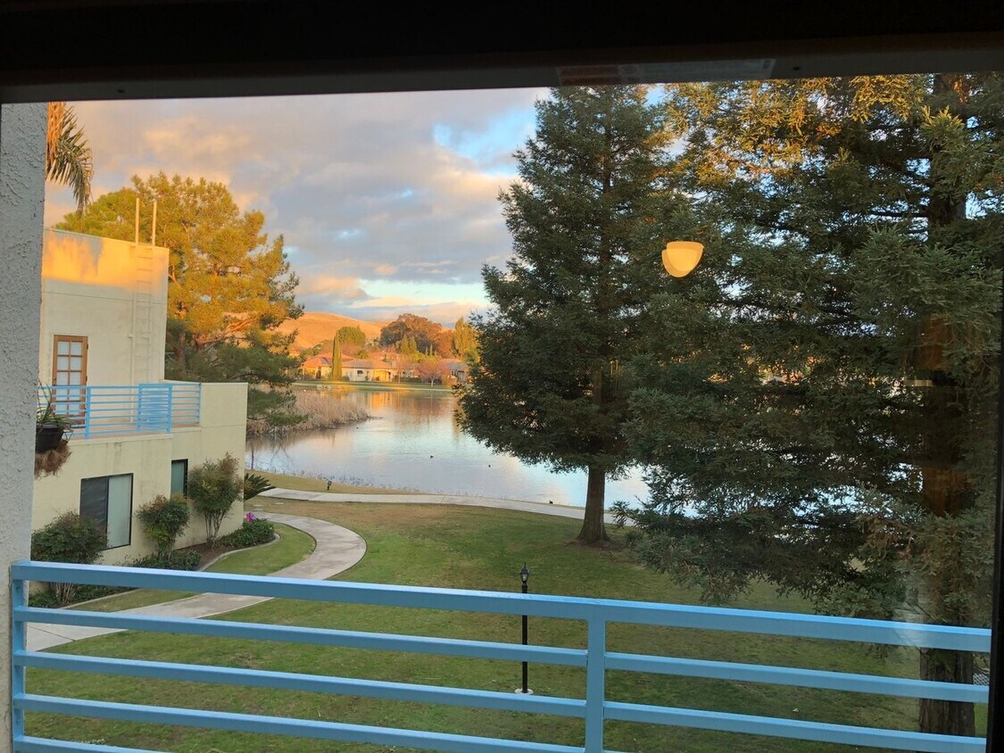 Primary Photo - 14500 Las Palmas Dr