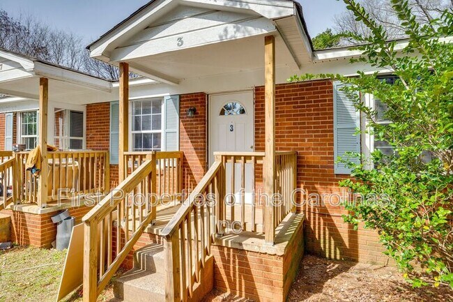 Building Photo - 2517 Hemphill St