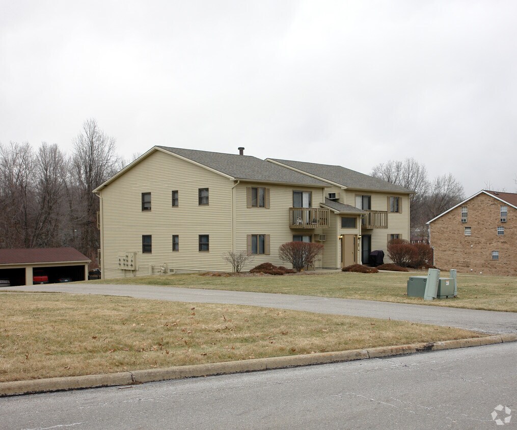 6378 St Andrews Dr, Canfield, OH 44406 Apartments at 6378 St Andrews
