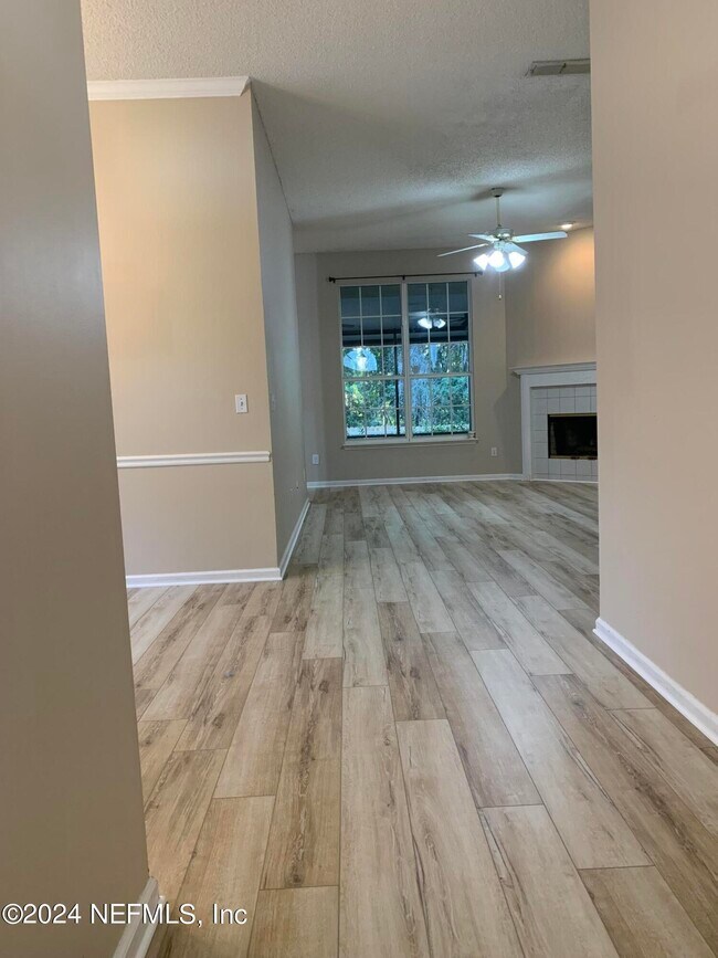 Foto del edificio - 11614 Alexis Forest Dr