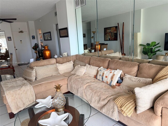 Foto del edificio - 1950 S Ocean Dr