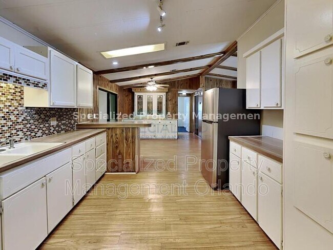 Building Photo - 6838 Pompeii Rd