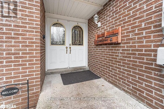 Building Photo - 7 Rosedale Pl