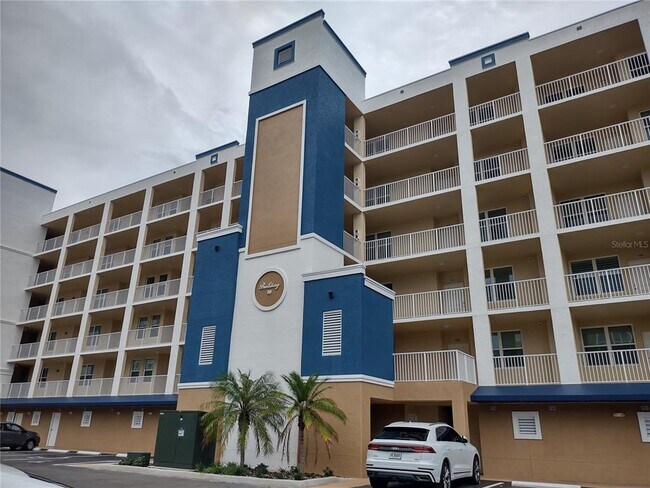 Building Photo - 960 Starkey Rd