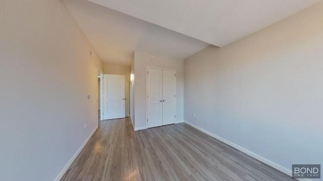 Foto del edificio - 2 bedroom in JAMAICA HILLS NY 11432