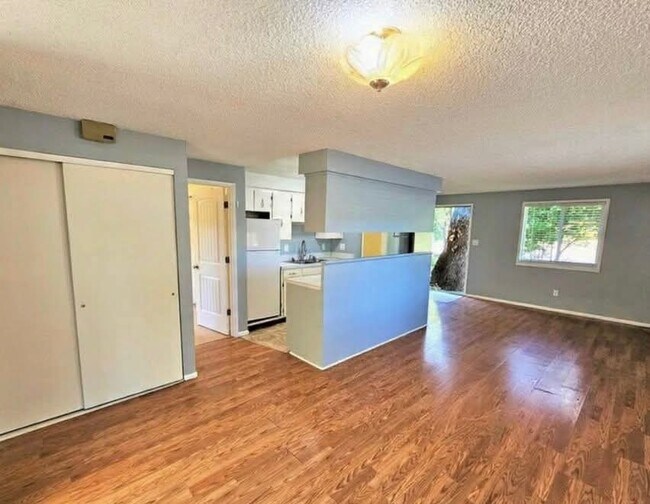 Foto del edificio - 1202 4th Ave