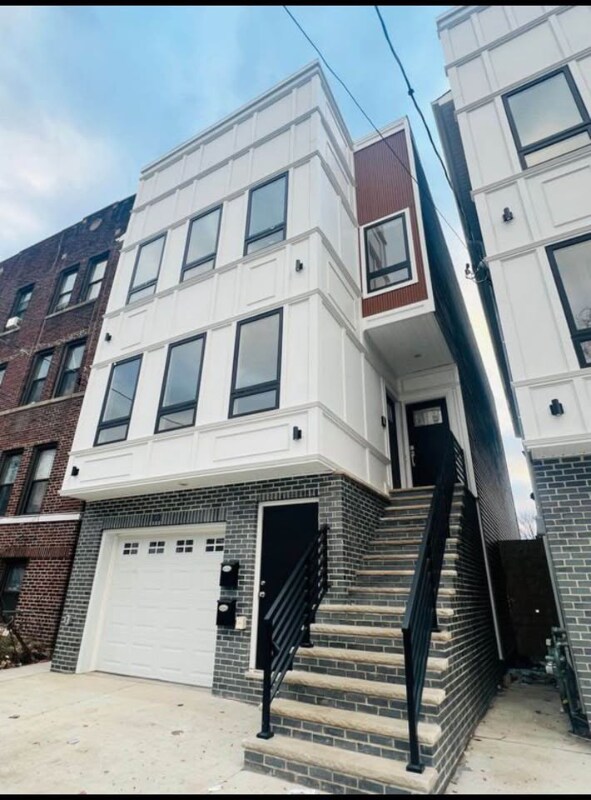 Building Photo - 121 Osborne Terrace