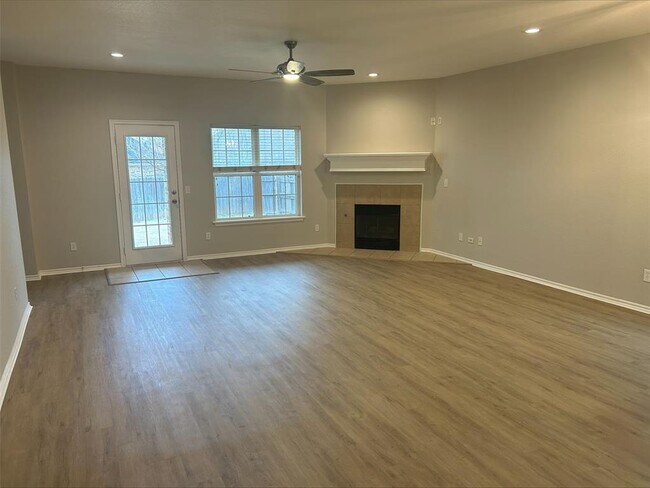 Building Photo - 6913 Eagles Landing
