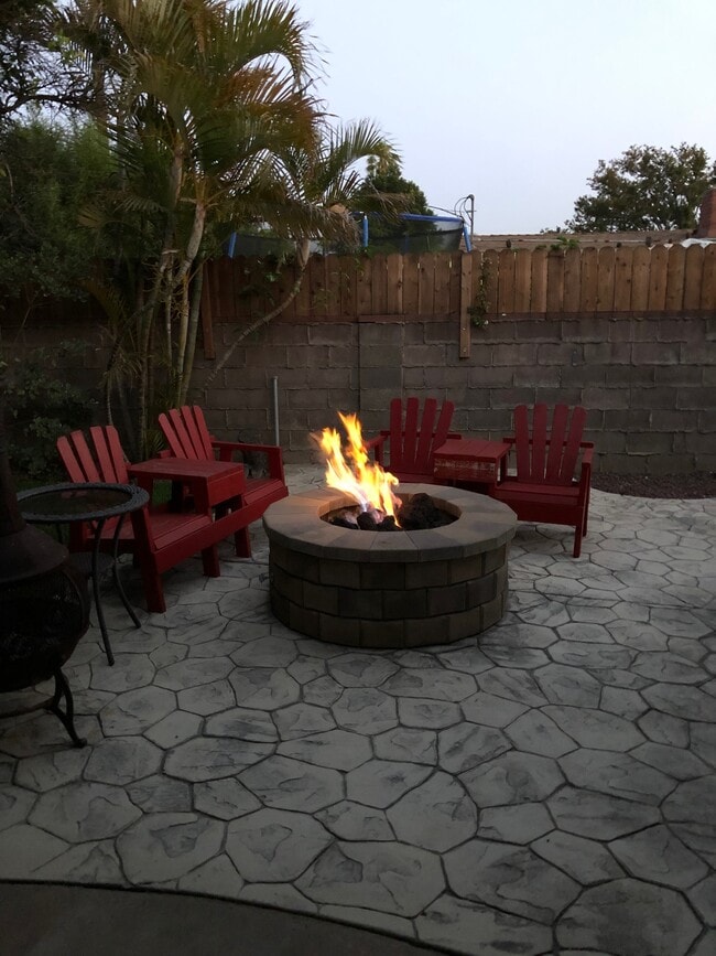 Back Yard Fire Pit Area - 13676 Muscatine St