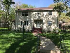 Building Photo - 107 S Duluth Ave