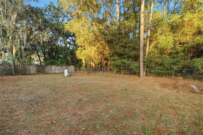 Building Photo - 14 Cedar Tree Terrace