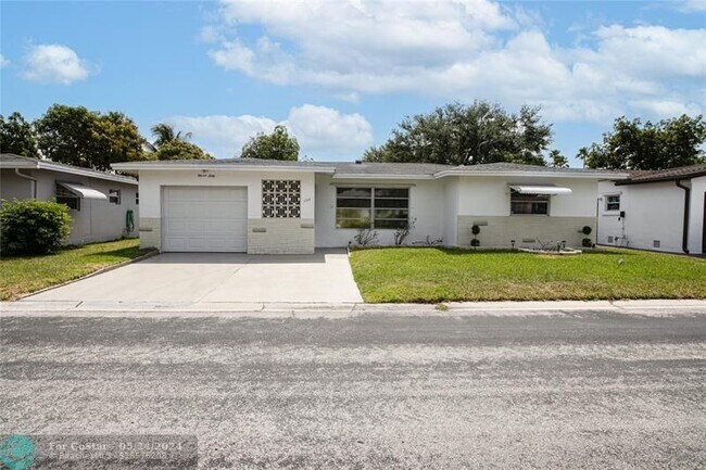 Building Photo - 1160 NW 72nd Terrace