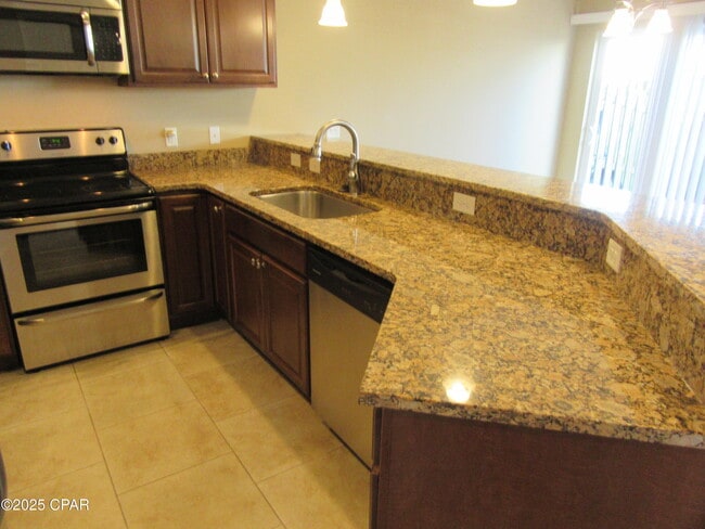 Building Photo - 2407 Astrid Ln