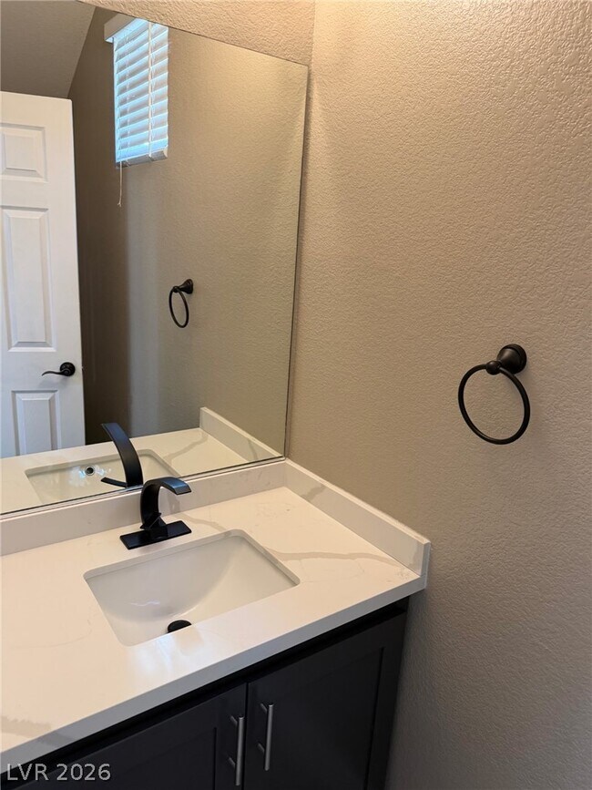 Foto del edificio - 8122 Altamont Ridge St