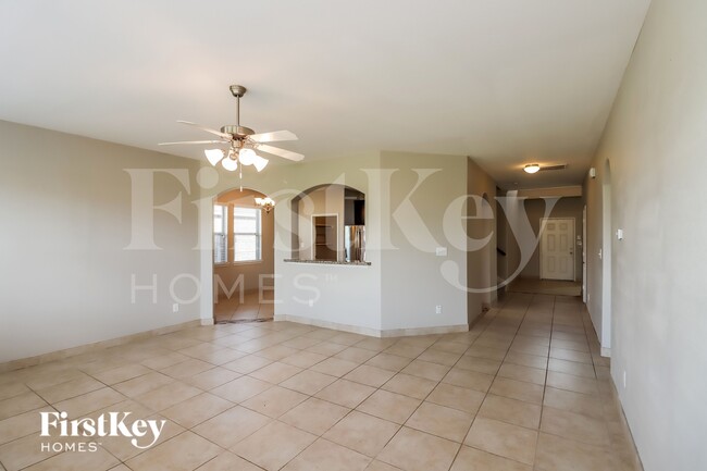 Foto del edificio - 5906 Watford Bend