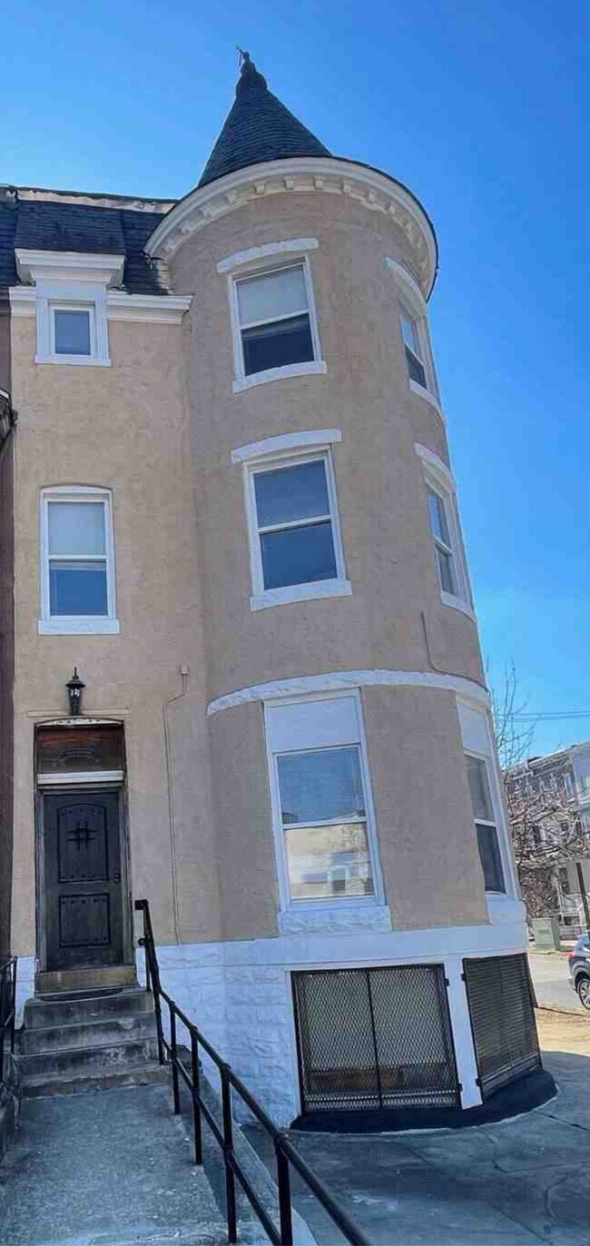 Foto del edificio - 2735 W North Ave