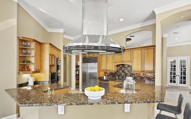 Building Photo - Stunning 3/3 in coveted World Golf Village