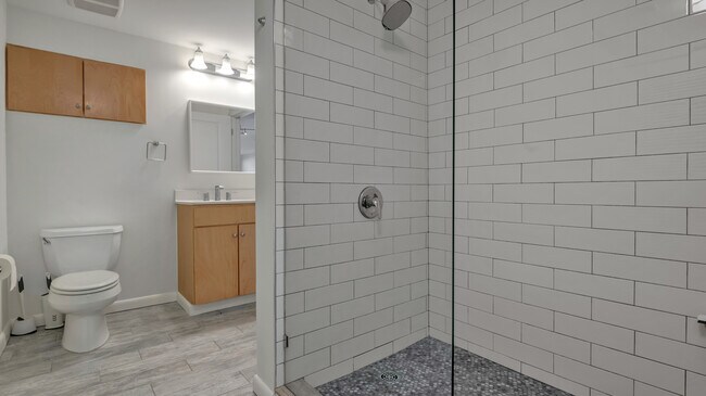 Building Photo - 1117 10th St NW
