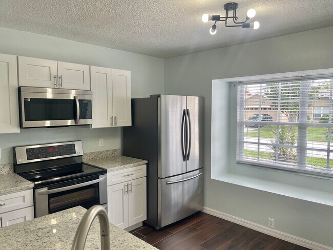 Building Photo - Providence Lakes beauty for rent and READY...