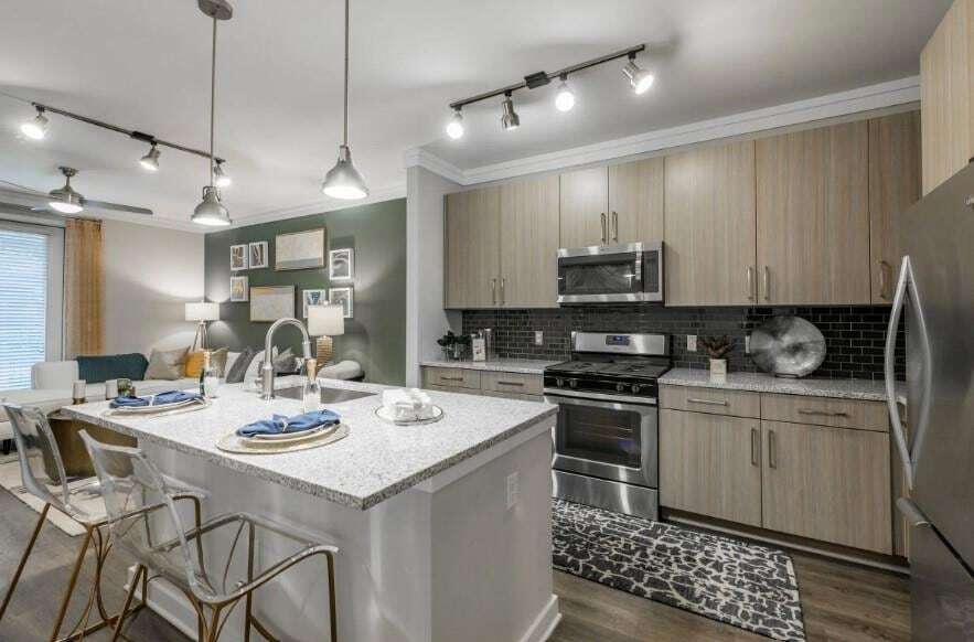 Photo - 1455 Spring Rd SE