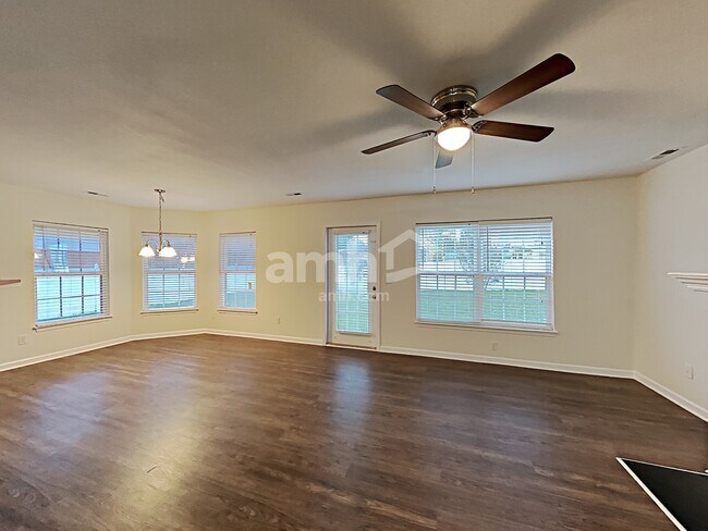 Building Photo - 2031 Quill Court