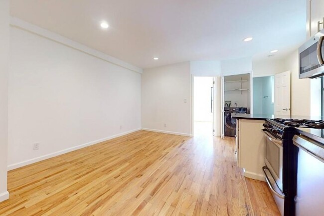 Foto del edificio - 1 bedroom in NEW YORK NY 10040