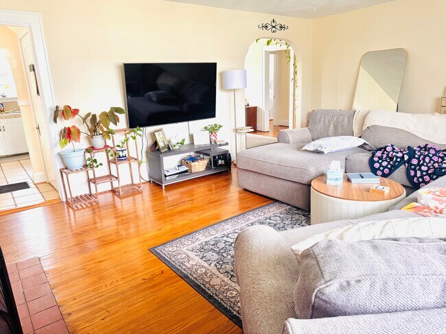 Foto del edificio - 218 E 24th St