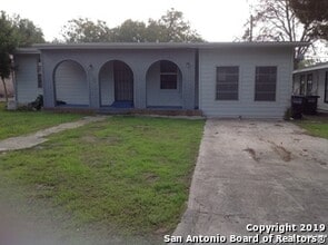 Building Photo - 206 Hub Ave