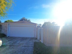 Building Photo - 10935 Indian Vista Dr