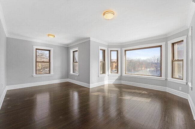 Foto del edificio - 1141 W 81st St
