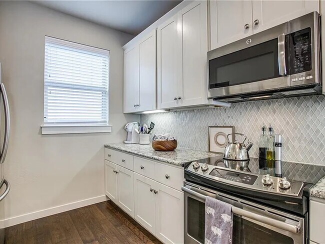 Foto del edificio - 5903 Lindell Ave