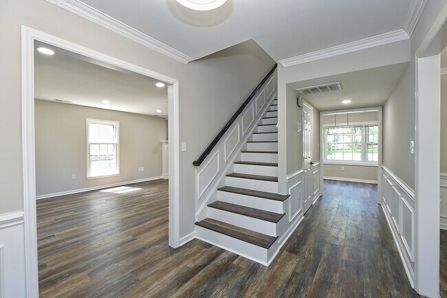 Building Photo - 12237 Bay Tree Way