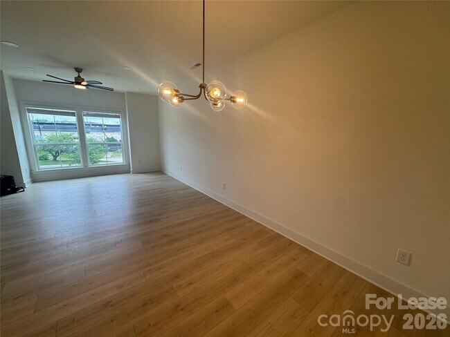 Foto del edificio - 3011 Casting St