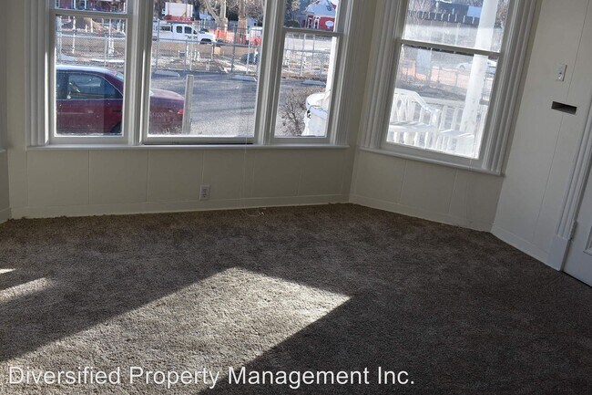 Building Photo - 210 Marsh Ave