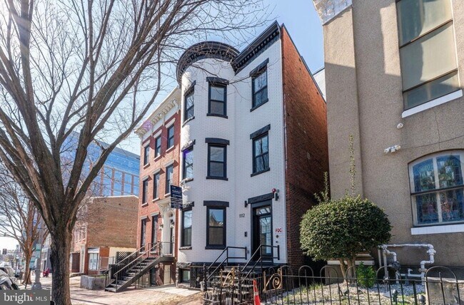 Building Photo - 1112 6th St NW