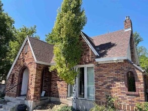 Building Photo - 4176 Highland Dr