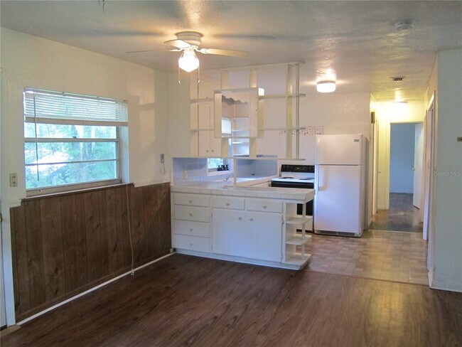 Foto del edificio - 380 NW 27th Terrace