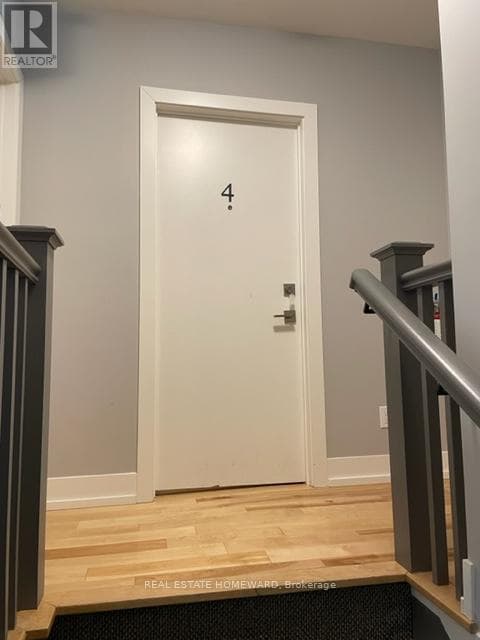 Building Photo - 2174 Queen St E