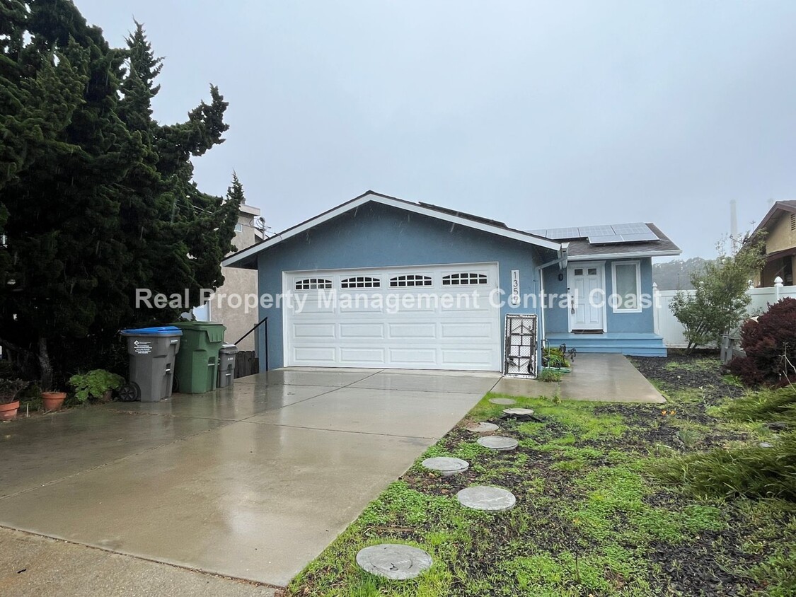 Primary Photo - AVAILABLE NOW - 3Bed/2.5Bath Morro Bay Home