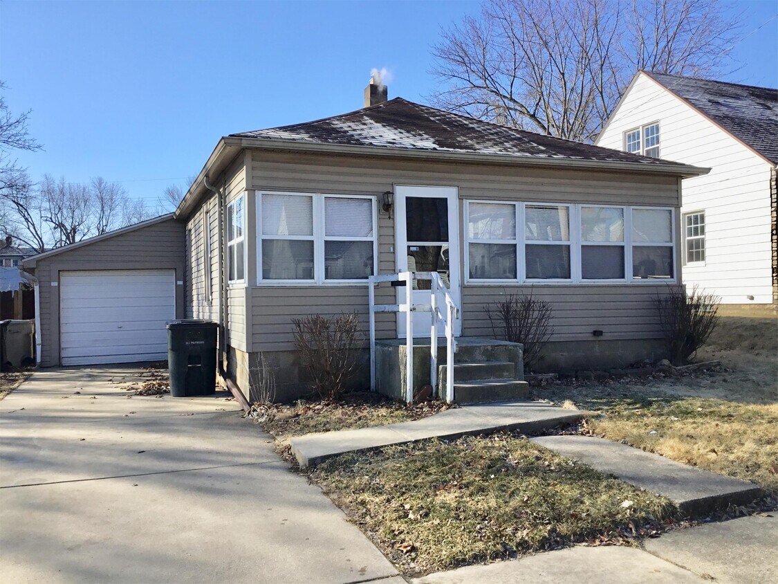 Primary Photo - 314 E Oakside St