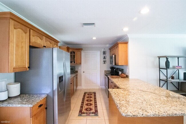 Building Photo - 3 br, 2 bath House - 749 Nottingham Drive
