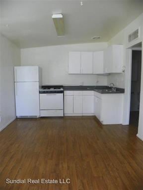 Building Photo - 909 S Mariana St