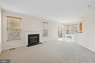 Building Photo - 8712 Tarrytown Ct