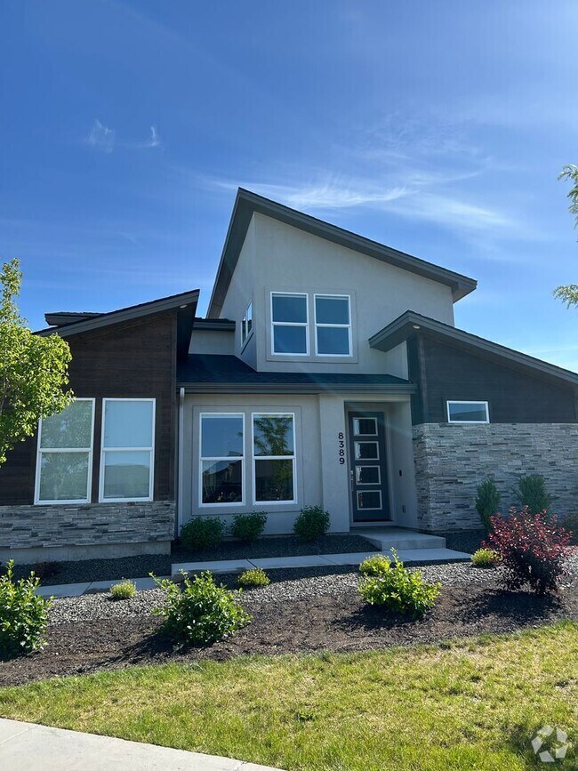 Building Photo - 8389 W Shams Ln