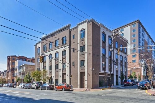 Building Photo - 3611 Park Ave